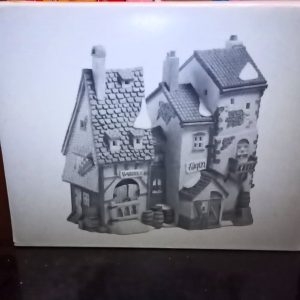 Vintage Dept 56 Dickens Christmas Village Oliver Twist Fagin's Hide-a-wa… - Picture 11 of 13